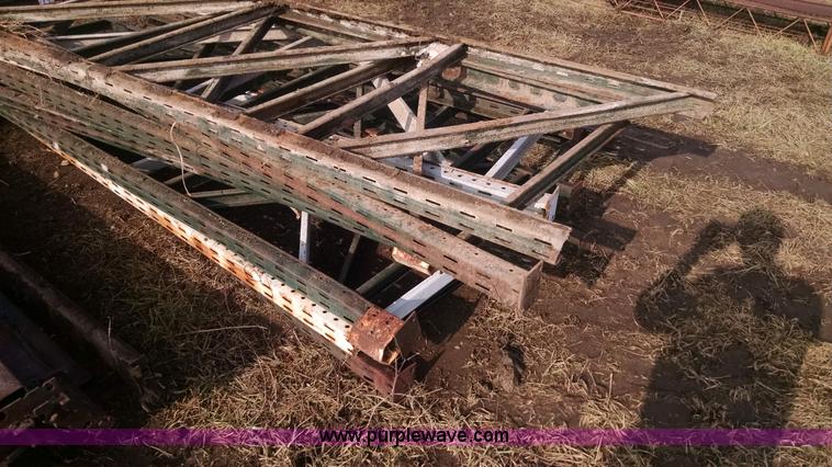 image for item I6918 Assorted steel shelving