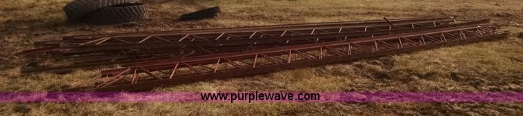 image for item I6920 (14) assorted steel trusses