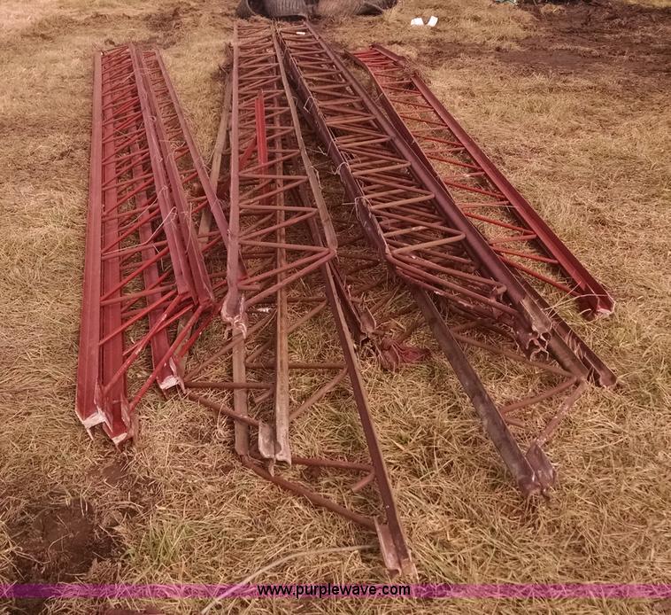 image for item I6920 (14) assorted steel trusses