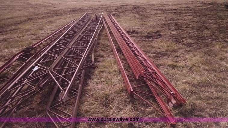 image for item I6920 (14) assorted steel trusses