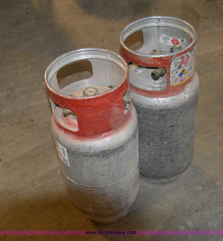 image for item I6929 (2) standard forklift propane tanks