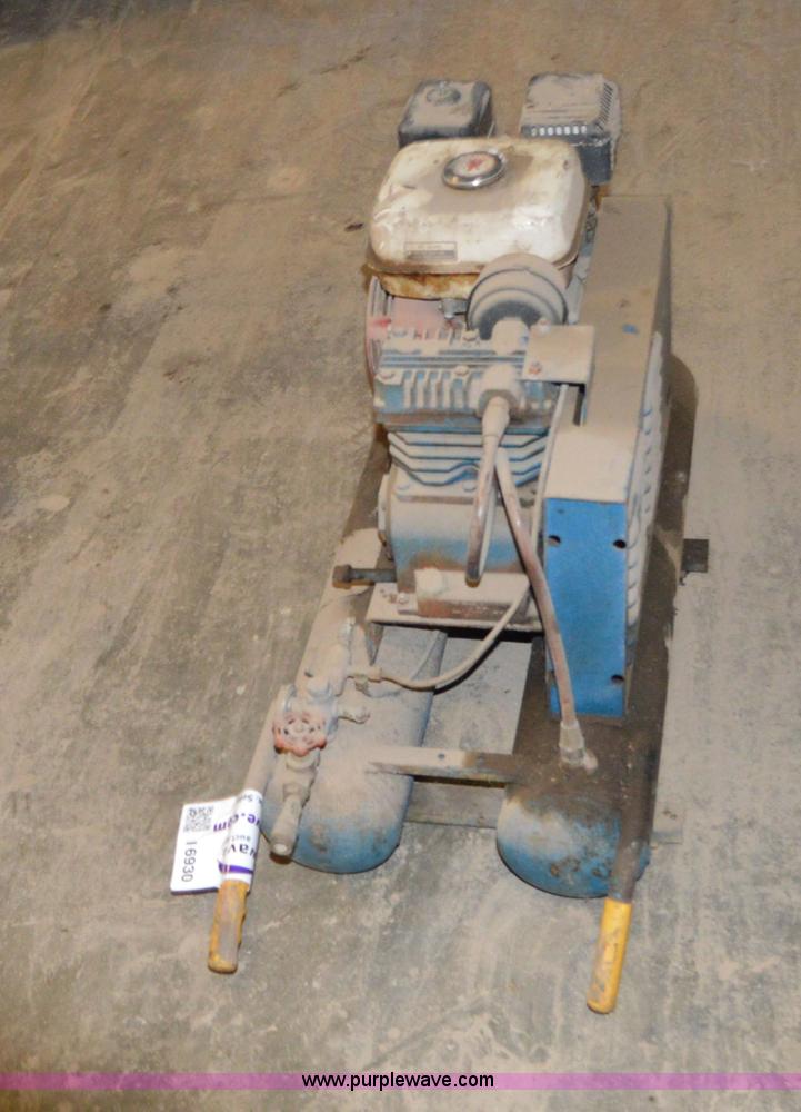 image for item I6930 Emglo air compressor