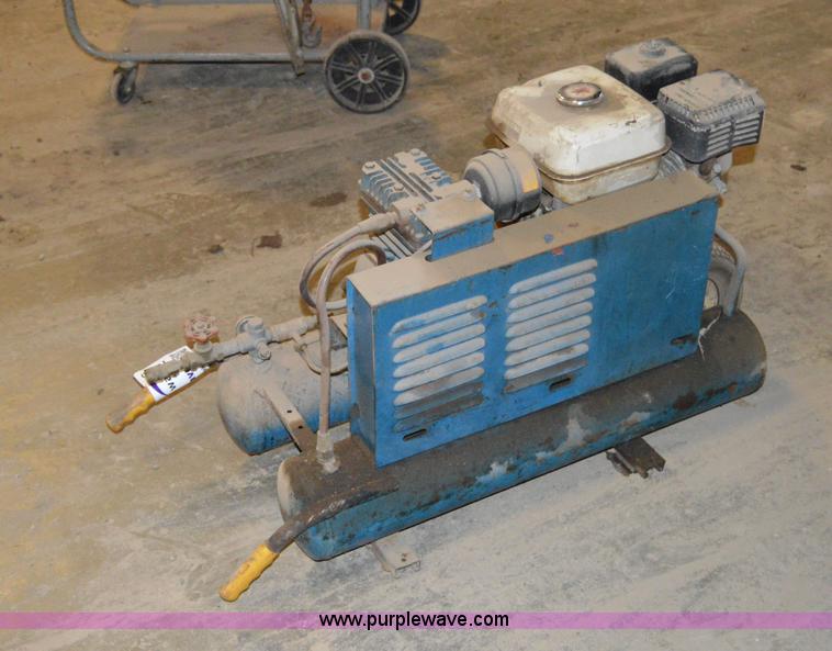 image for item I6930 Emglo air compressor