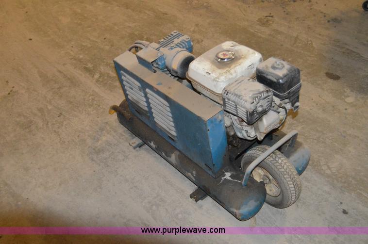 image for item I6930 Emglo air compressor
