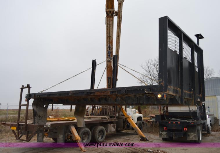 image for item I6934 18'L x 102"W flatbed