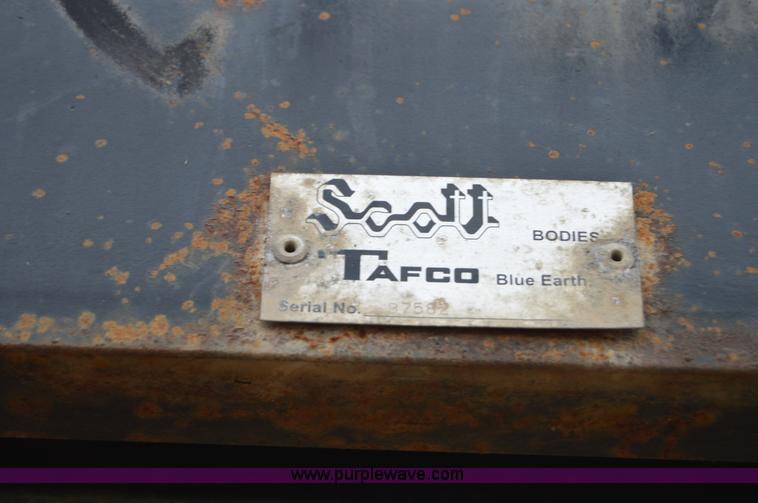 image for item I6934 18'L x 102"W flatbed