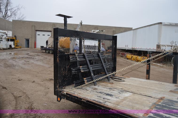 image for item I6934 18'L x 102"W flatbed