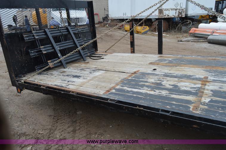 image for item I6934 18'L x 102"W flatbed