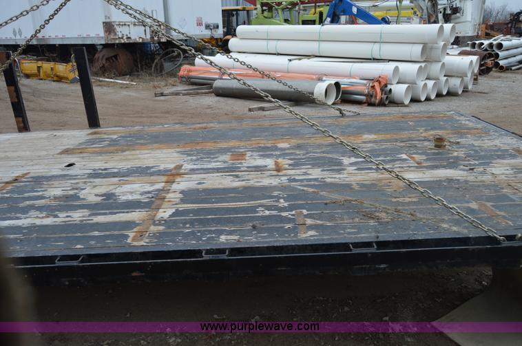 image for item I6934 18'L x 102"W flatbed