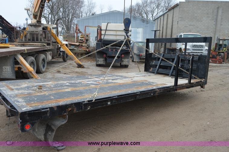 image for item I6934 18'L x 102"W flatbed