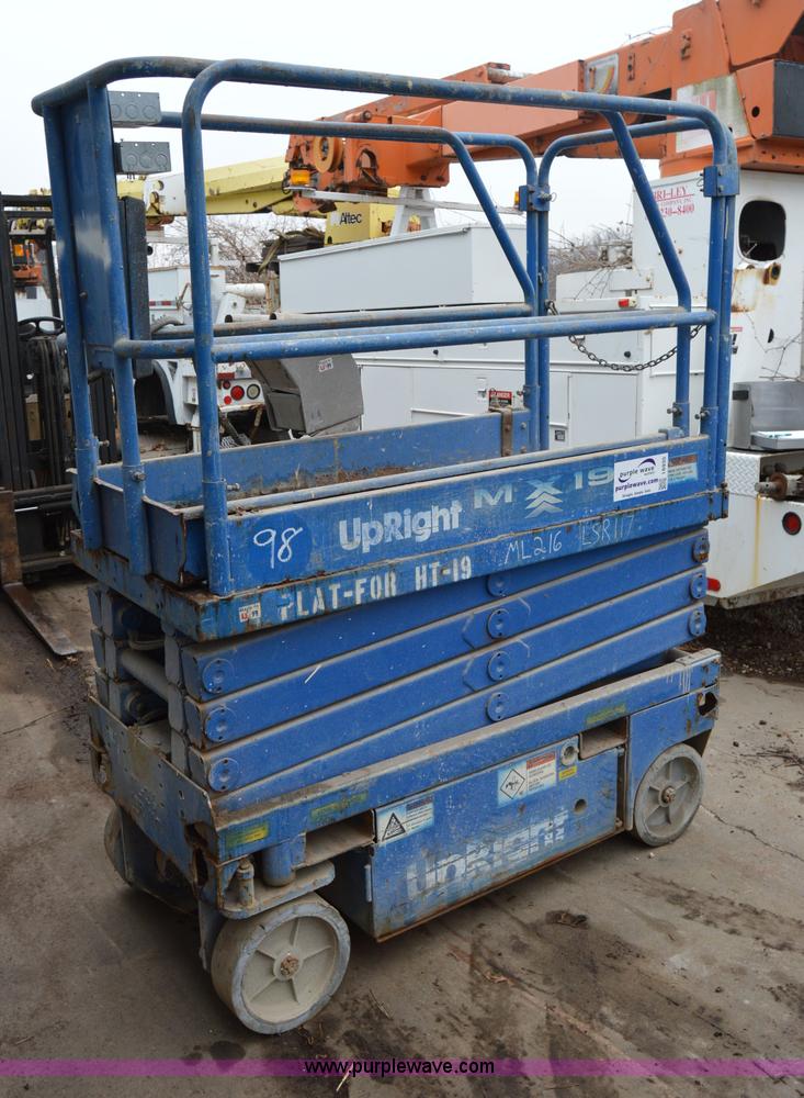 image for item I6935 Up Right MX19 scissor lift
