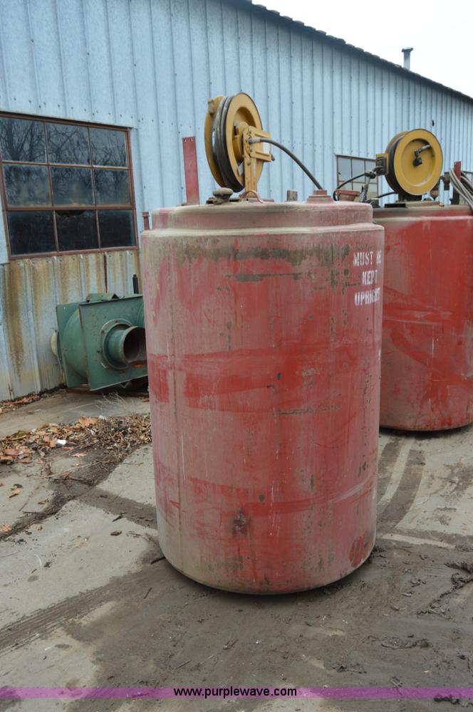 image for item I6939 Double wall vertical oil tank