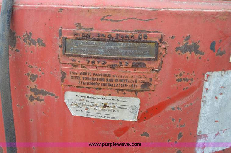 image for item I6939 Double wall vertical oil tank