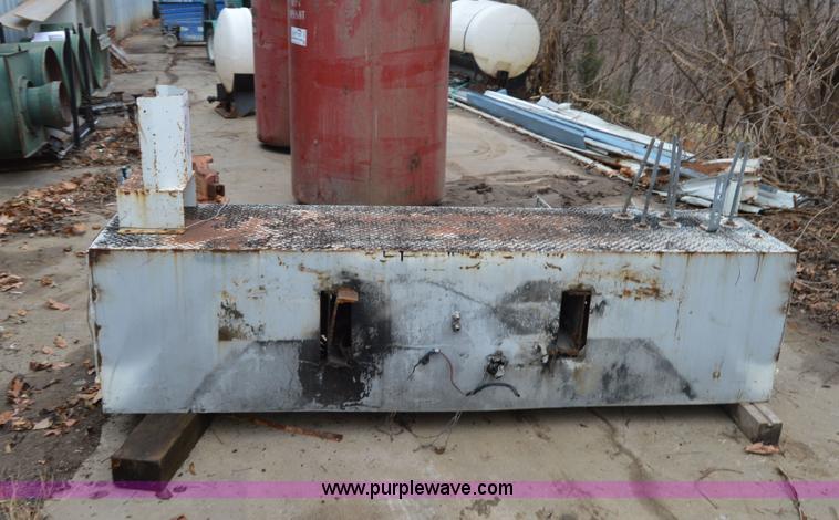 image for item I6940 94"W service bed rear bumper