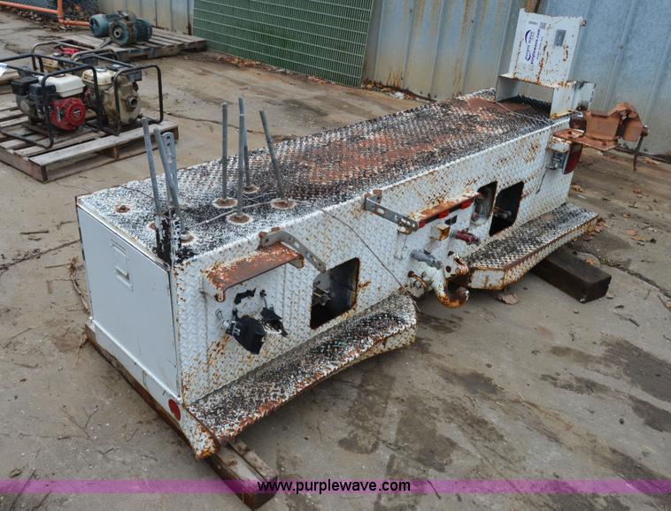 image for item I6940 94"W service bed rear bumper