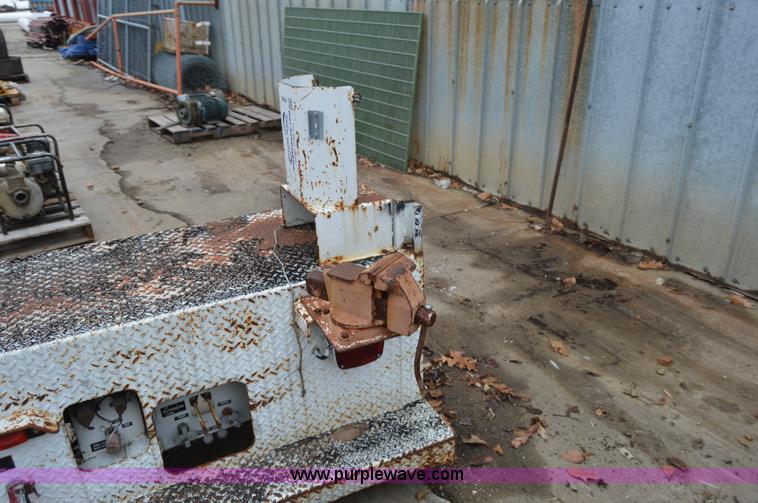 image for item I6940 94"W service bed rear bumper