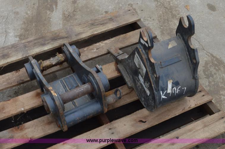 image for item I6946 Kubota quick attach and bucket