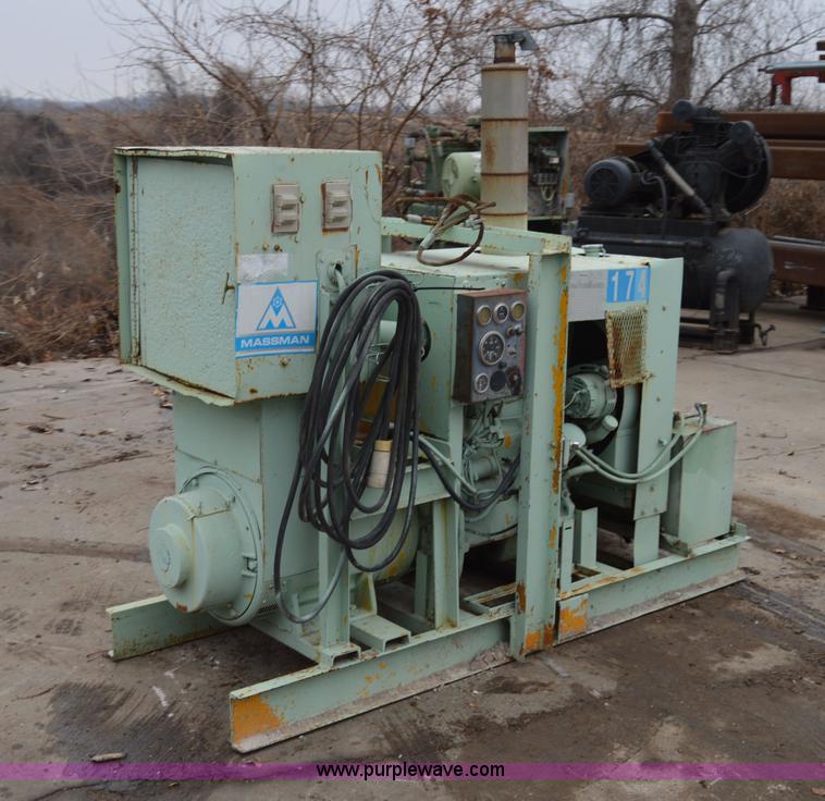 image for item I6951 John Deere generator set