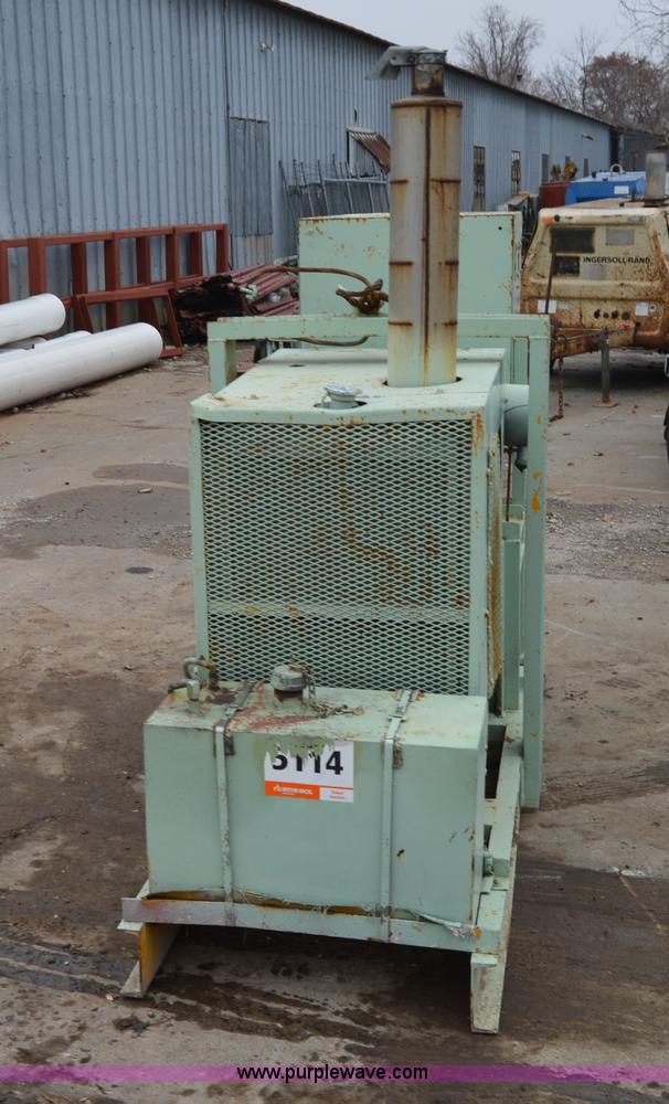 image for item I6951 John Deere generator set