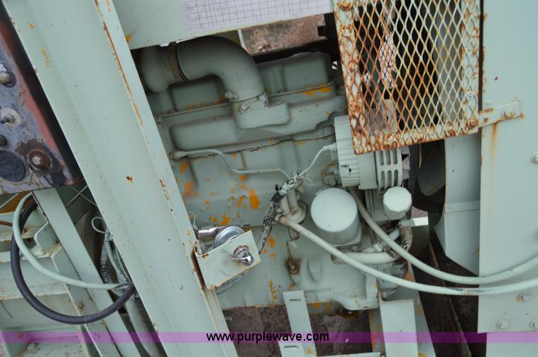 image for item I6951 John Deere generator set