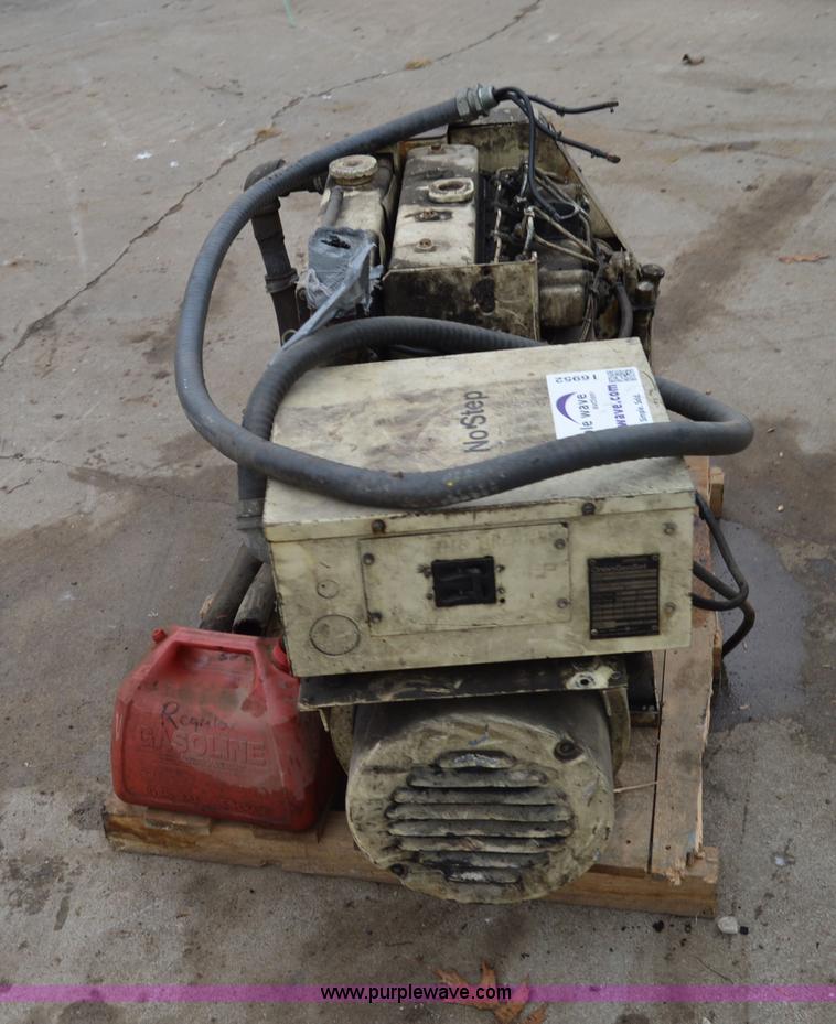 image for item I6952 Onan 20.0 marine generator set