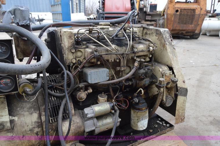 image for item I6952 Onan 20.0 marine generator set