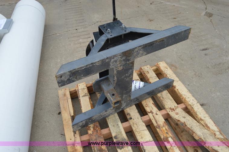 image for item I6956 Draw-Tite Pro Series 15000 B&W fifth wheel plate