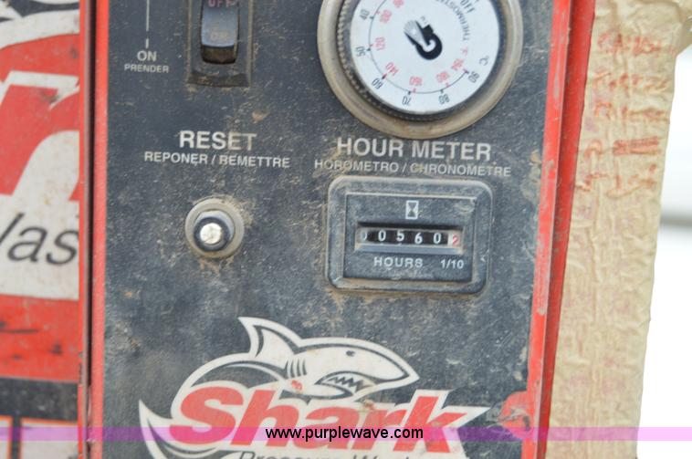 image for item I6957 Shark steam cleaner