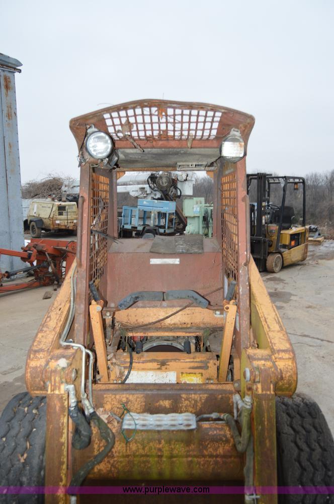 image for item I6958 Case 1840 skid steer
