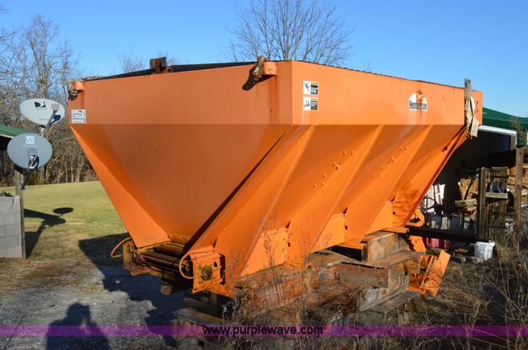 Henderson salt spreader box in Lone Jack, MO Item I6963 sold Purple Wave