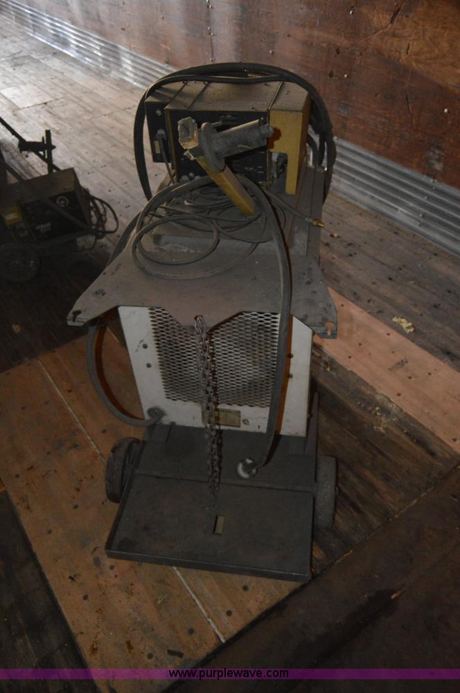 image for item I6967 Hobart Fabstar 4030 welder