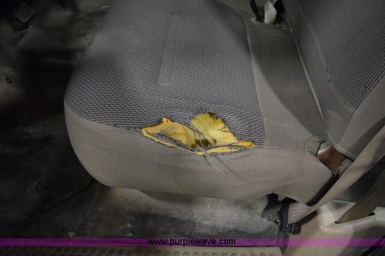 image for item I8583 2003 Ford F250 Super Duty XL SuperCab pickup truck