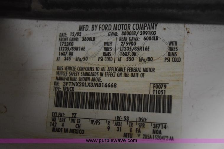 image for item I8583 2003 Ford F250 Super Duty XL SuperCab pickup truck