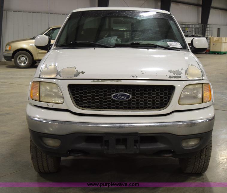 image for item I8584 2001 Ford F150 XLT SuperCab pickup truck