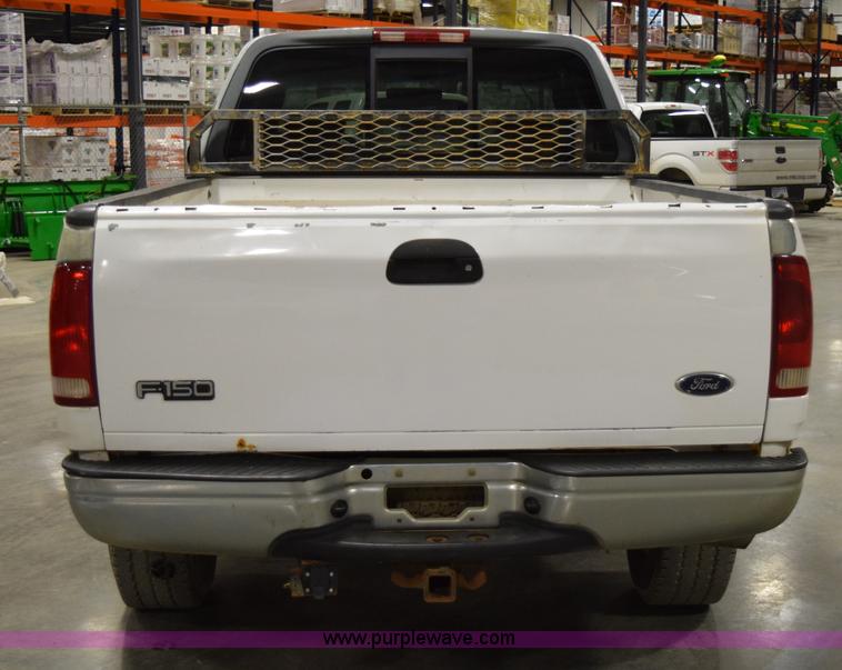 image for item I8584 2001 Ford F150 XLT SuperCab pickup truck