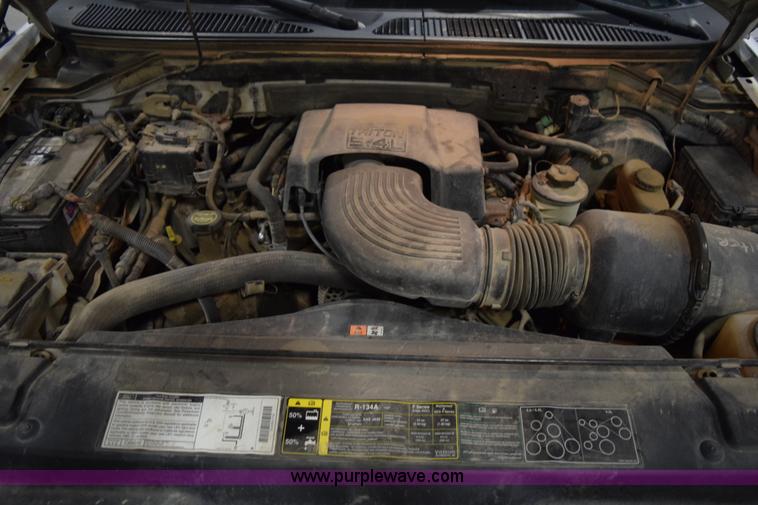 image for item I8584 2001 Ford F150 XLT SuperCab pickup truck