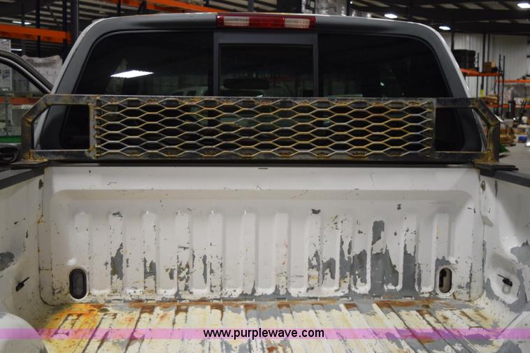image for item I8584 2001 Ford F150 XLT SuperCab pickup truck