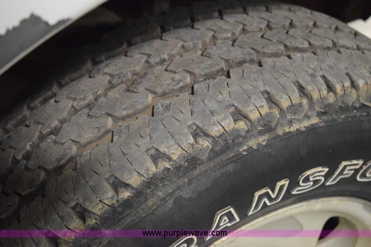 image for item I8584 2001 Ford F150 XLT SuperCab pickup truck