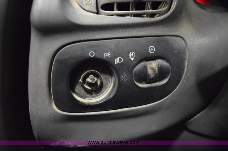 image for item I8584 2001 Ford F150 XLT SuperCab pickup truck