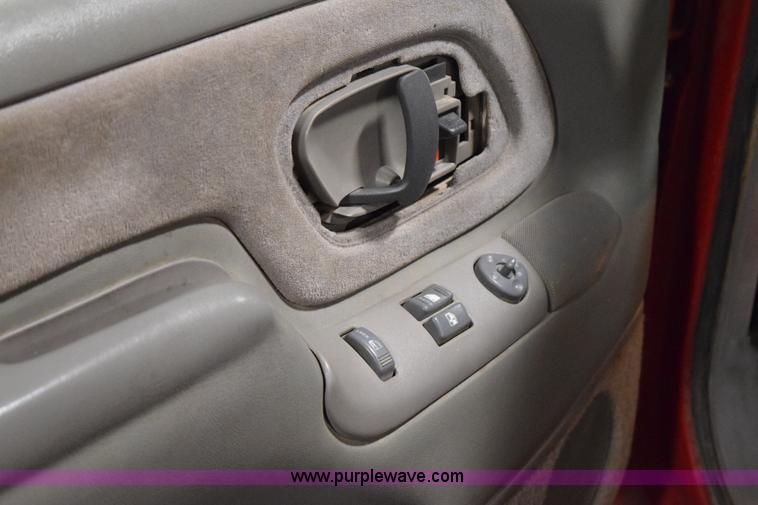 image for item I8586 1995 Chevrolet 1500 pickup truck