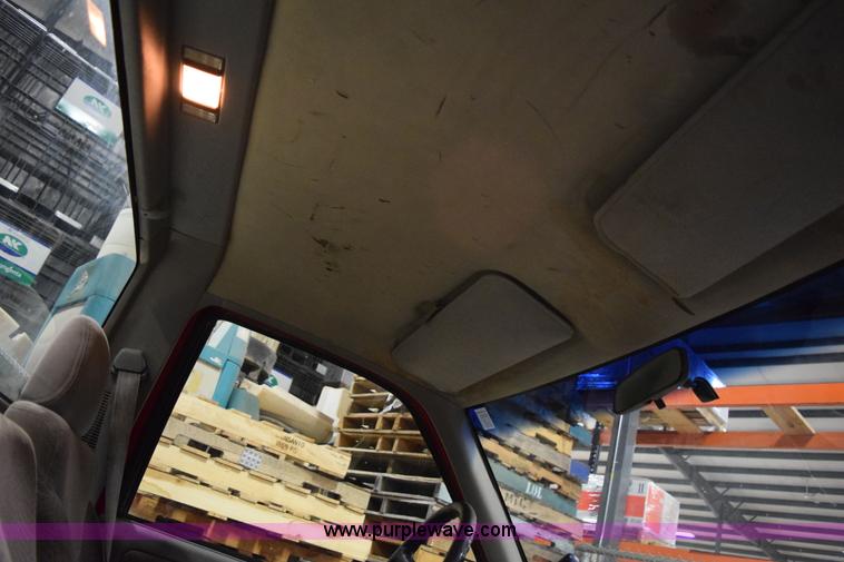 image for item I8586 1995 Chevrolet 1500 pickup truck