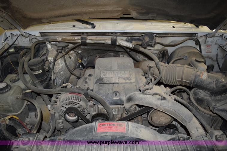 image for item I8588 1995 Ford F250 XL HD pickup truck