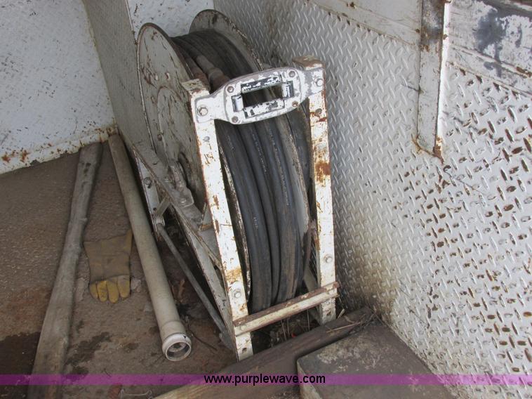 image for item I8822 1993 International 4900 Crew Cab utility truck