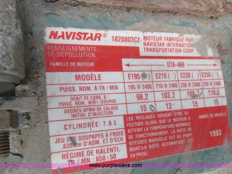 image for item I8822 1993 International 4900 Crew Cab utility truck