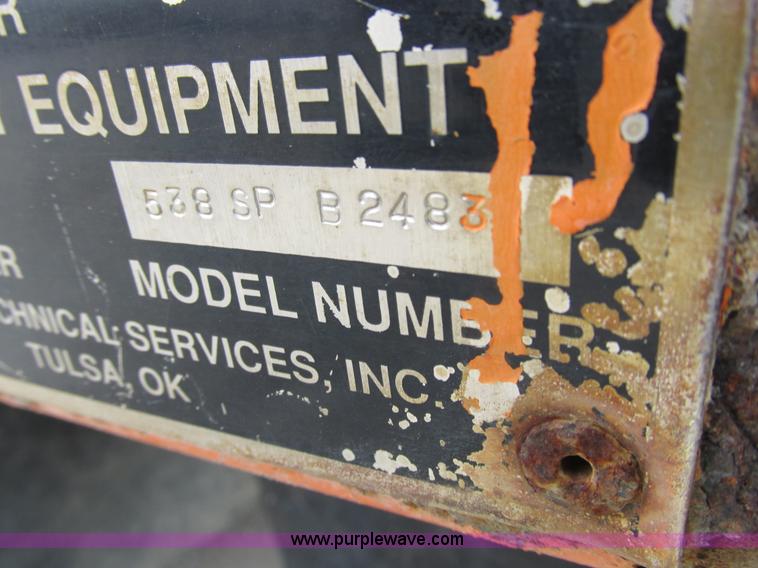 image for item I8824 1995 Ford F800 service truck