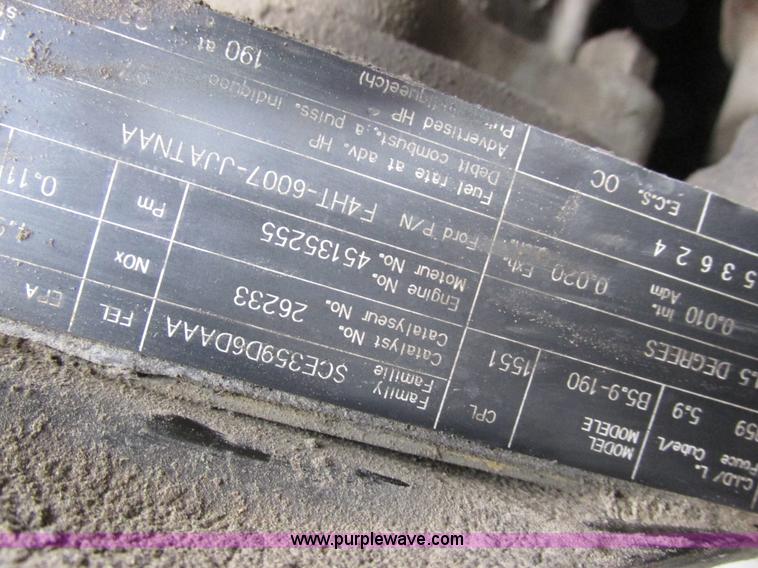 image for item I8824 1995 Ford F800 service truck