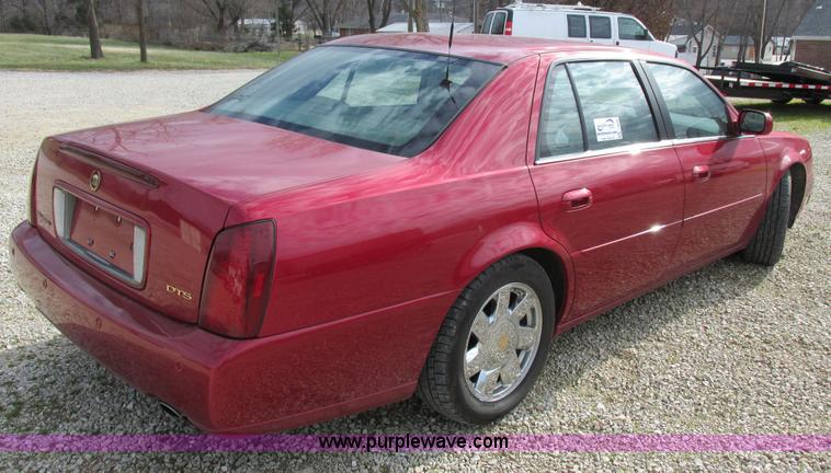 image for item I8836 2001 Cadillac DeVille DTS