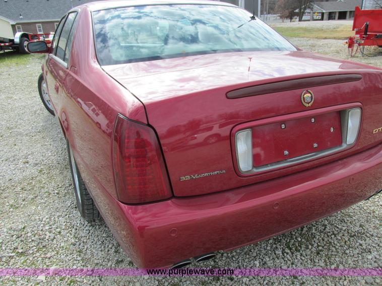 image for item I8836 2001 Cadillac DeVille DTS