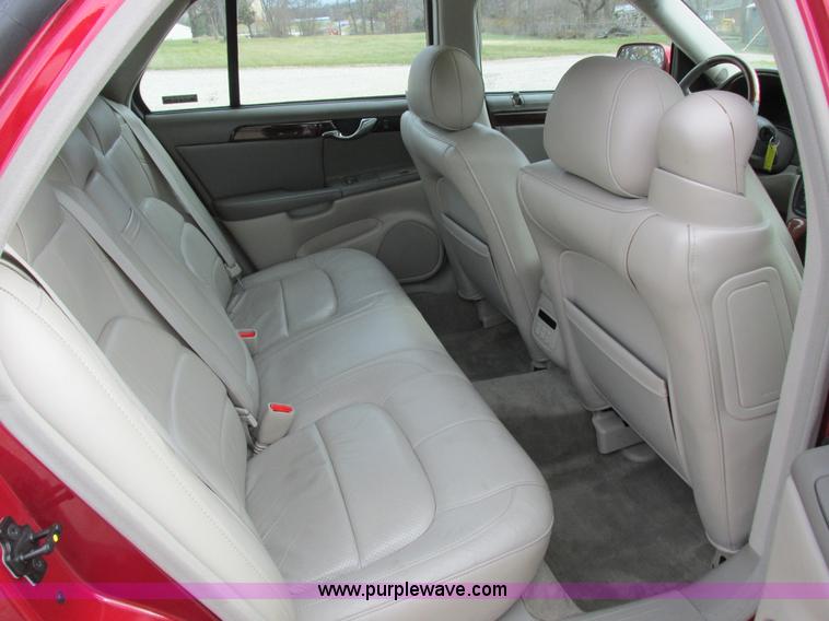 image for item I8836 2001 Cadillac DeVille DTS