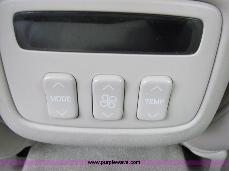 image for item I8836 2001 Cadillac DeVille DTS